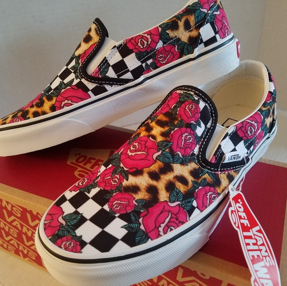 Vans Checkerboard Slip on. New. Mens Sizes: 5 & 5.5.